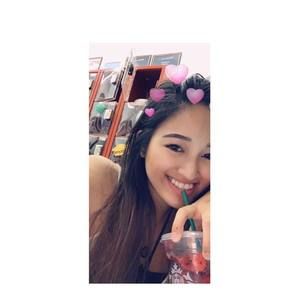 Meet your Posher, Krizel